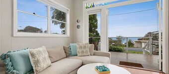 Lil Shack by the Sea