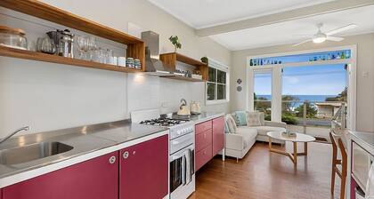 Lil Shack by the Sea