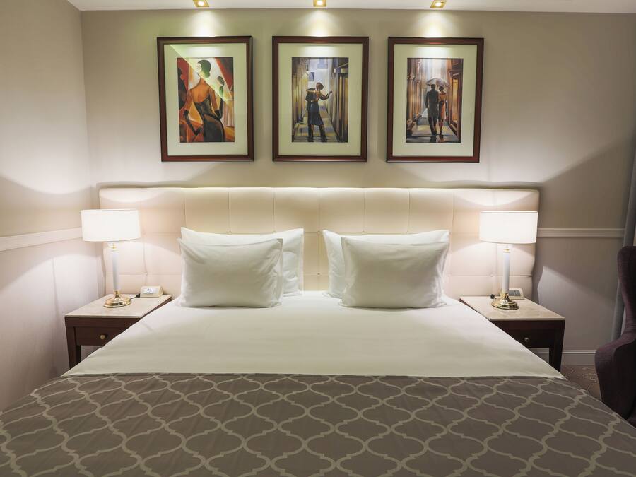 Minibar, in-room safe, blackout drapes, soundproofing