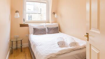 Deluxe-lejlighed - privat badeværelse - byudsigt | 2 soveværelser