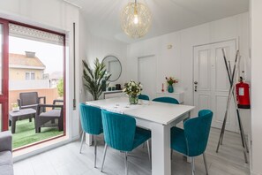 Dining - Paradise Porto apartment with terrace in the center of Porto (Porto)