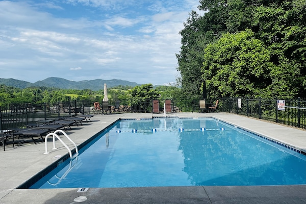 Piscina a l'aire lliure