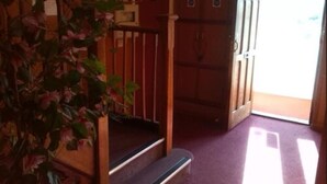 Interior entrance - SK Heathrow Hotel (Hayes)