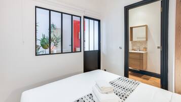 1 chambre, bureau, fer et planche Ă  repasser, Wi-Fi gratuit