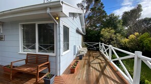 Terrace/patio - Invy Escape - Linen Included (Inverloch)