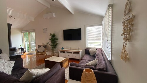 Invy Escape - Linen Included