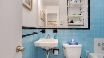 House | Bilik Mandi