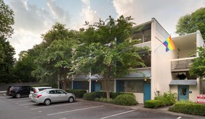 Exterior - CCH Great Location Peaceful Studio Near Peachtree Street (Atlanta)