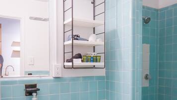 House | Bathroom