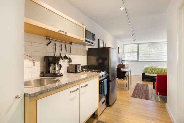 Cpd Safe Clean Studio W Free Parking Near Shepherd Center - Piémont