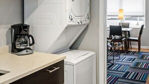 House - B2bb Enjoy a Full Kitchen in an Affordable Condo Near Peachtree Street (Atlanta)