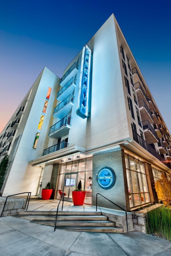 Apartment | Exterior - S2bb Bright 2-br Midtown Apartment With Pool and Gym (Atlanta)