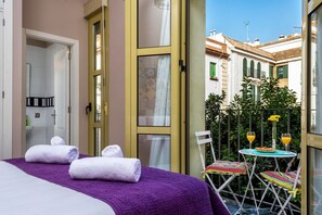 2 chambres, fer et planche à repasser, Wi-Fi gratuit, draps fournis