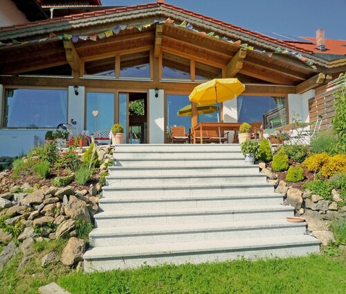 TOP Appartements m. Balkon in Traumlage u. Skipisten & Freizeitparks vor der Tür