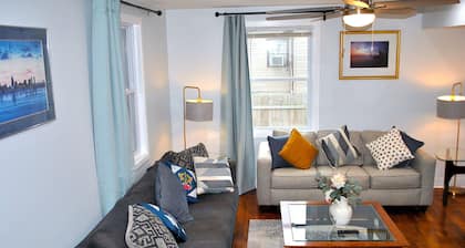 Stylish 4-bedroom whole house with plenty of parking