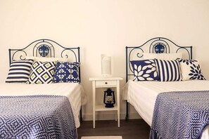 2 bedrooms, iron/ironing board, travel cot, free WiFi