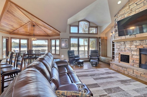 Private waterfront lake, sand beach, bar that seats 12, game room,