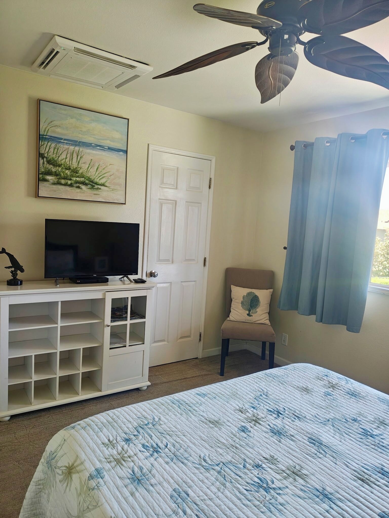 1 bedroom, in-room safe, desk, travel crib