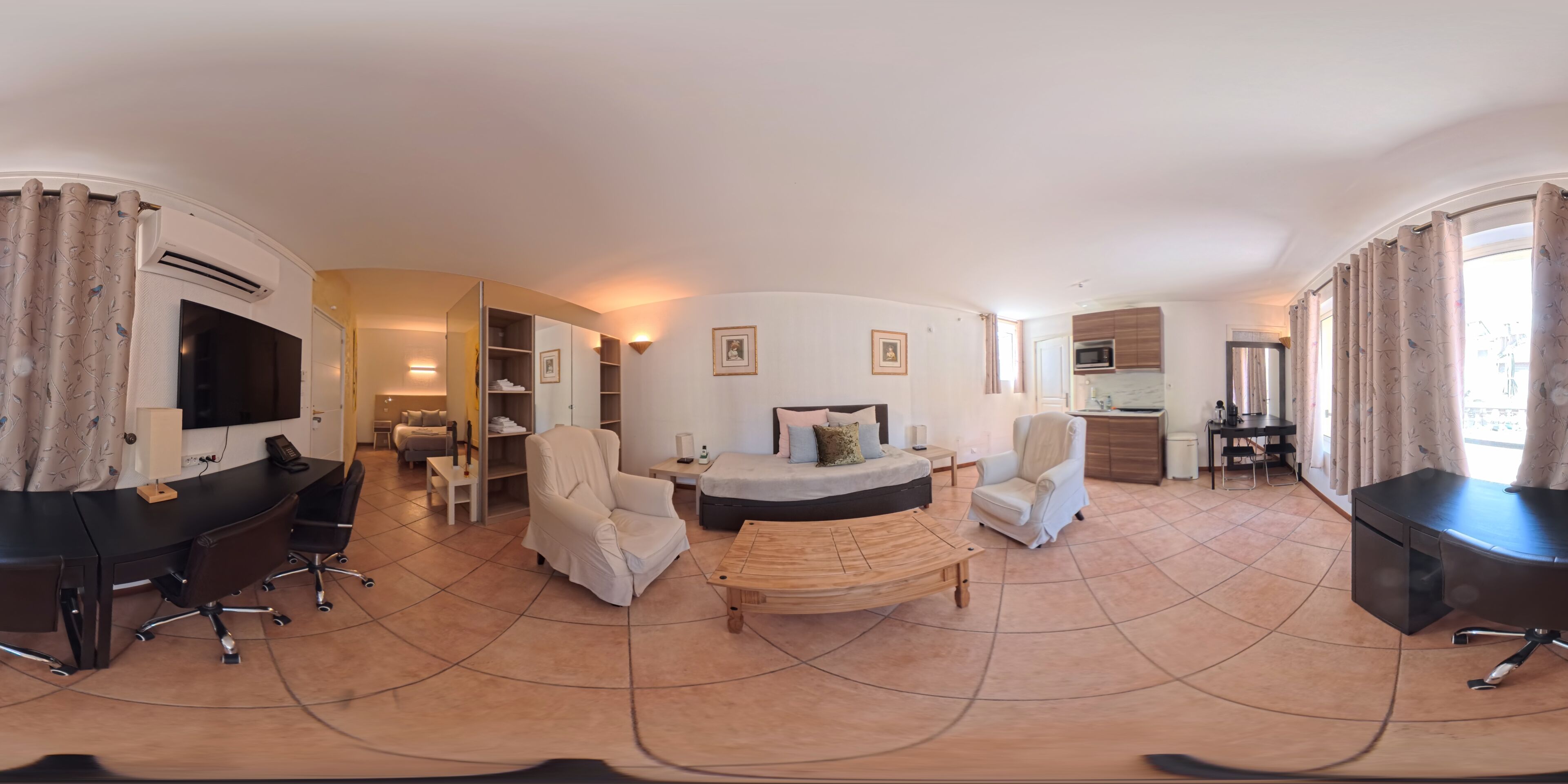 Panoramic Suite, 1 Bedroom, Kitchenette, City View (Suite Molière) | Egyptian cotton sheets, premium bedding, desk, laptop workspace