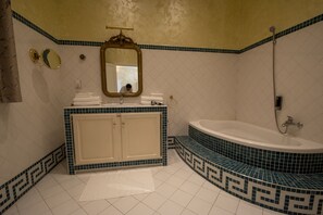 Exclusive Studio, 1 Bedroom, Kitchenette, Courtyard View (Junior Suite Beaumarchais) | Bathroom | Eco-friendly toiletries, hair dryer, soap, shampoo - A L'OMBRE DU PALAIS (Avignon)