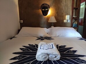 Junior Suite | Minibar, in-room safe, desk, free WiFi - Villa Valiha Lodge (Nosy Be)