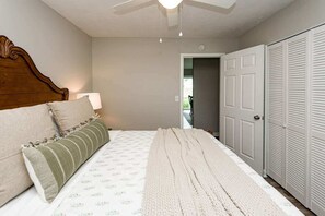 3 Schlafzimmer, Bügeleisen/Bügelbrett, Reisekinderbett, WLAN