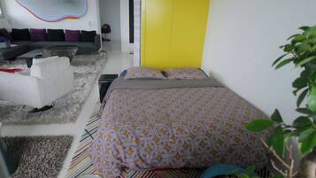 2 chambres, bureau, fer et planche à repasser, Wi-Fi gratuit