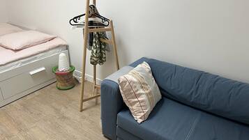 1 slaapkamer, een bureau, gratis wifi, beddengoed