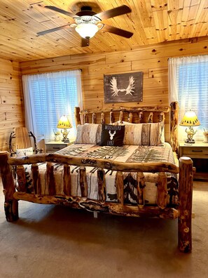 3 bedrooms, iron/ironing board, travel crib, free WiFi