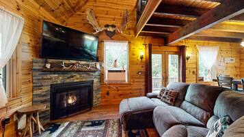 TV connectée, cheminée, chaßne hi-fi