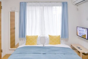 1 chambre, bureau, fer et planche à repasser, Wi-Fi