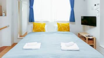1 bedroom, desk, iron/ironing board, WiFi
