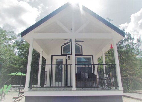 Arrow Acres Tiny House Retreat near Big Thicket National Preserve