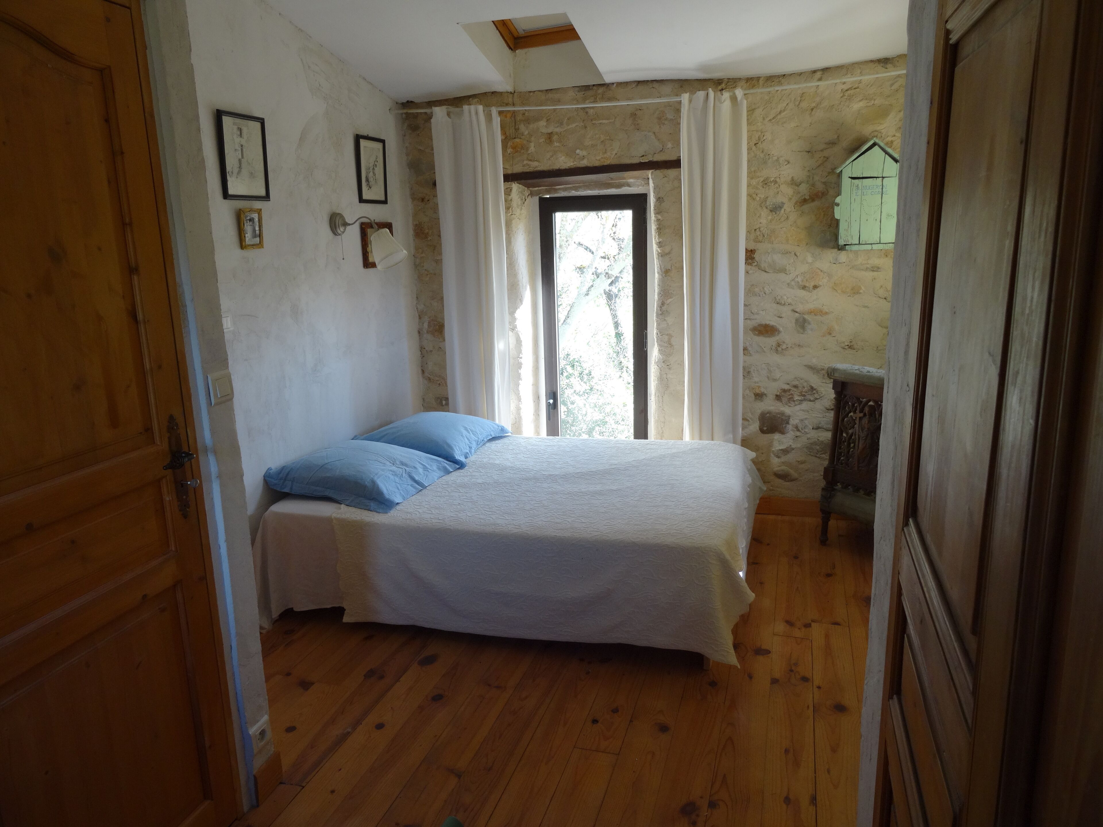 5 chambres, bureau, fer et planche à repasser, Wi-Fi gratuit