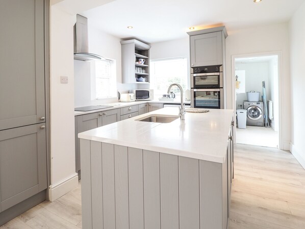 Cottage | Interior - 24 Cadnant Park (Conwy)