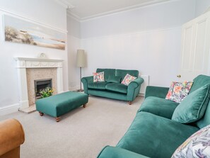 Living room - 24 Cadnant Park (Conwy)