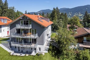 المنشأة من الخارج