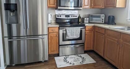 Cozy * Clean * Safe * Kid friendly * Walkable