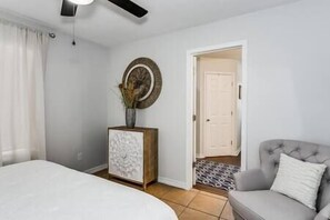 3 Schlafzimmer, Bügeleisen/Bügelbrett, Reisekinderbett, WLAN