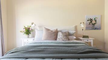 3 bedrooms, iron/ironing board, WiFi