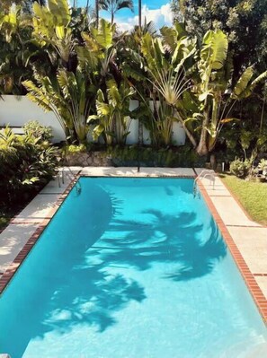 Piscina a l'aire lliure 