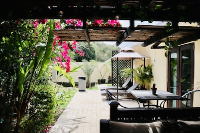 Suite con Jardin cerca de la Playa y restaurantes!