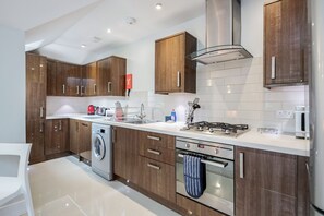 Standard Double Room | Private kitchen