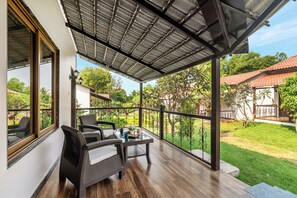 Garden View Cottage with Sit out | Egyptian cotton sheets, premium bedding, memory foam beds, minibar - Sterling Banashree Badami  (Badami)