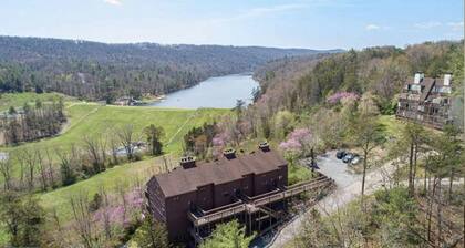 2 Bedroom Condo - Snow Tubing, Ski!