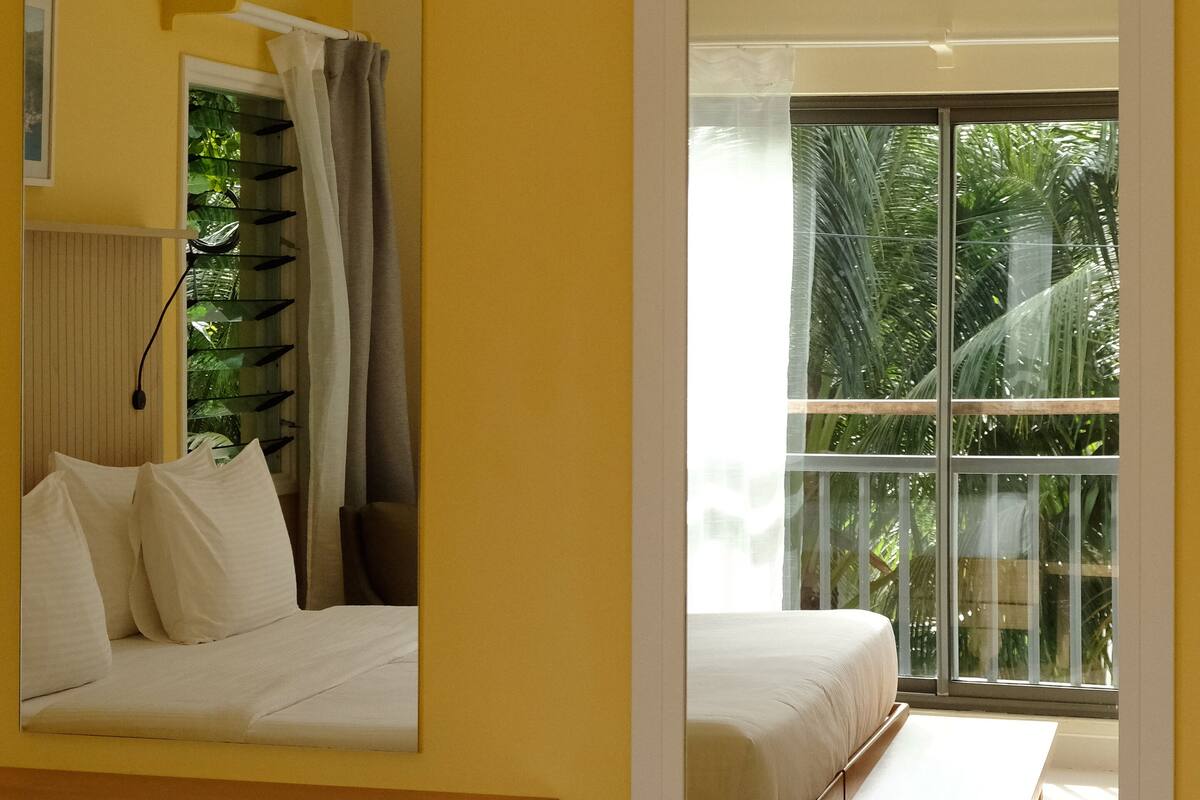 Basic Double Room | In-room safe, free WiFi, bed sheets