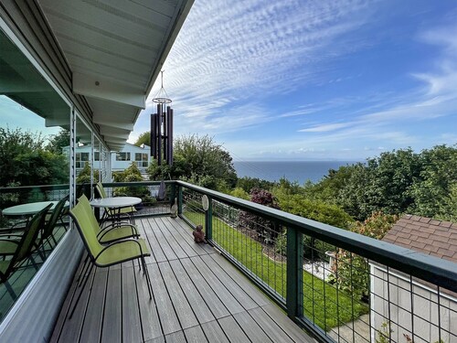 Strait view! Great location for hiking, biking, kayaking and whale watching.