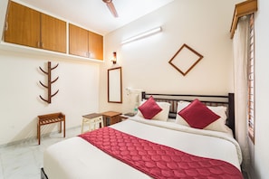 Egyptian cotton sheets, premium bedding, memory-foam beds, in-room safe