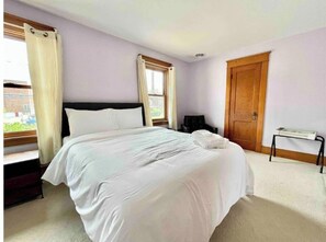 3 bedrooms, iron/ironing board, free WiFi, bed sheets