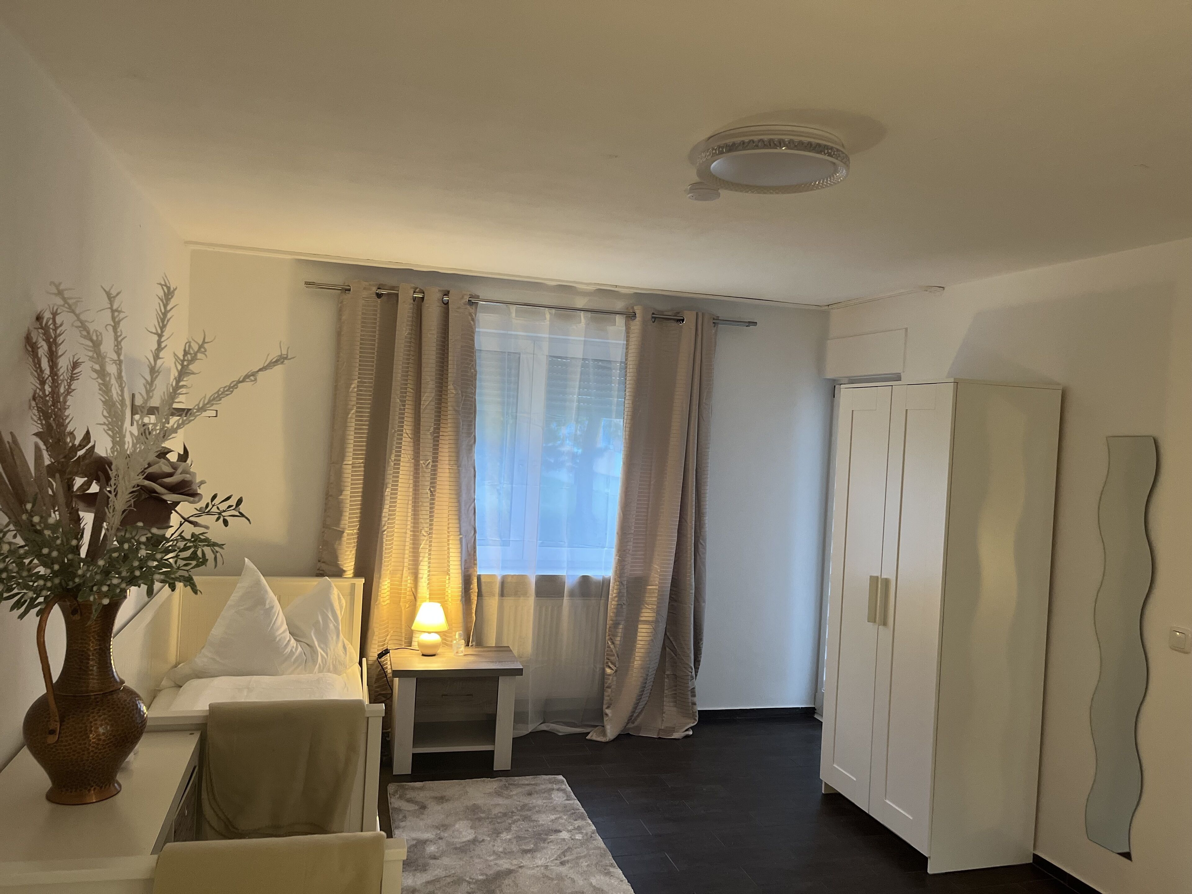 2 chambres, fer et planche à repasser, Wi-Fi gratuit, draps fournis